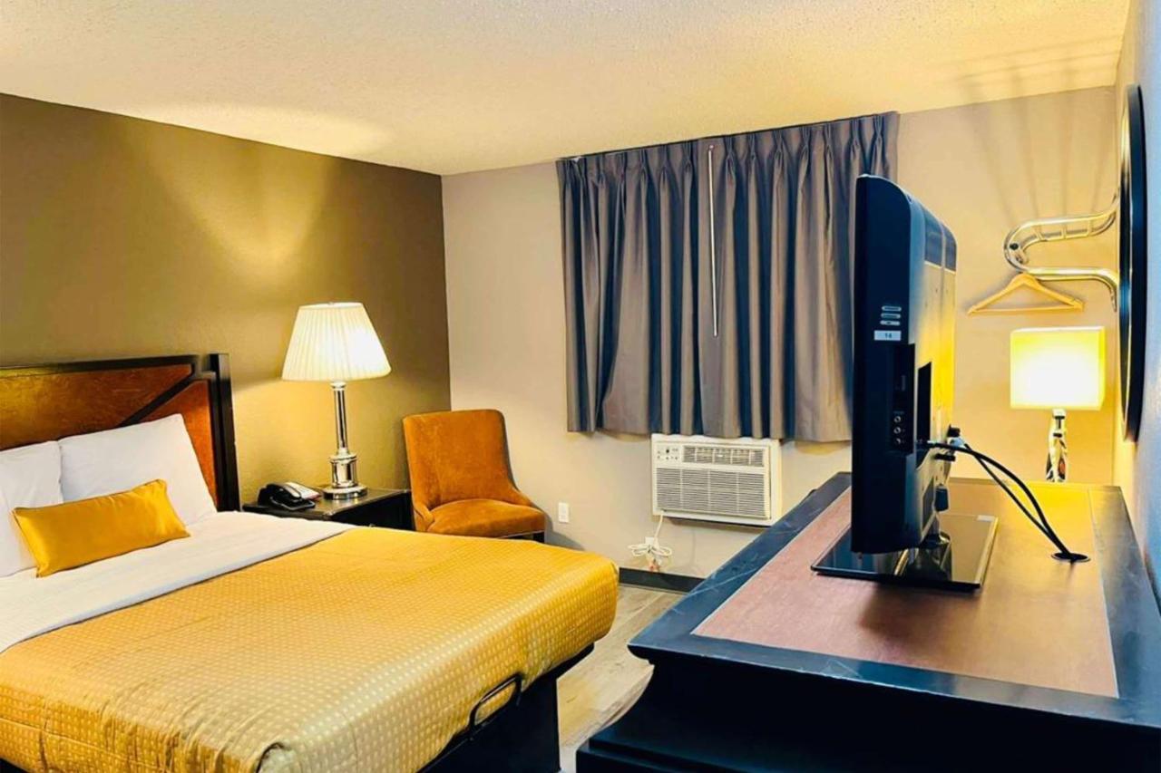 Super 8 By Wyndham Benton Harbor St Joseph Hotell Exteriör bild