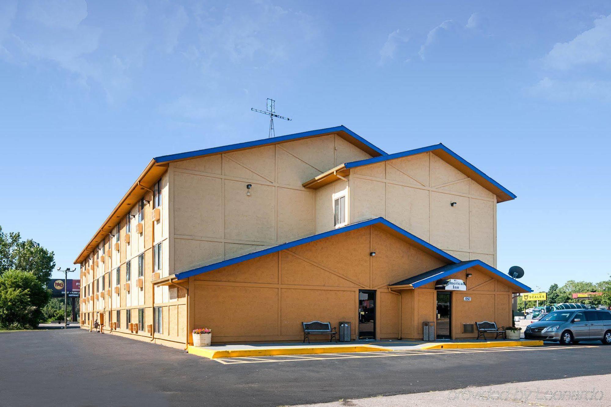 Super 8 By Wyndham Benton Harbor St Joseph Hotell Exteriör bild